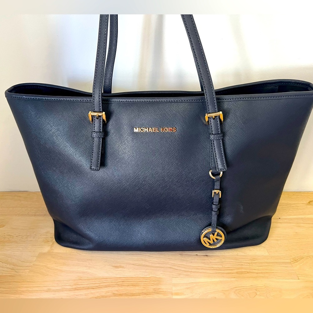 Navy Blue Michael Kors Jet‎ Set Travel Tote